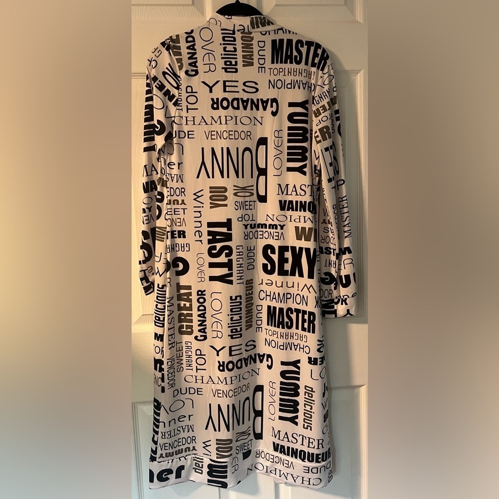 Women's New Mix Graffiti Open Robe - Picture 3 of 3